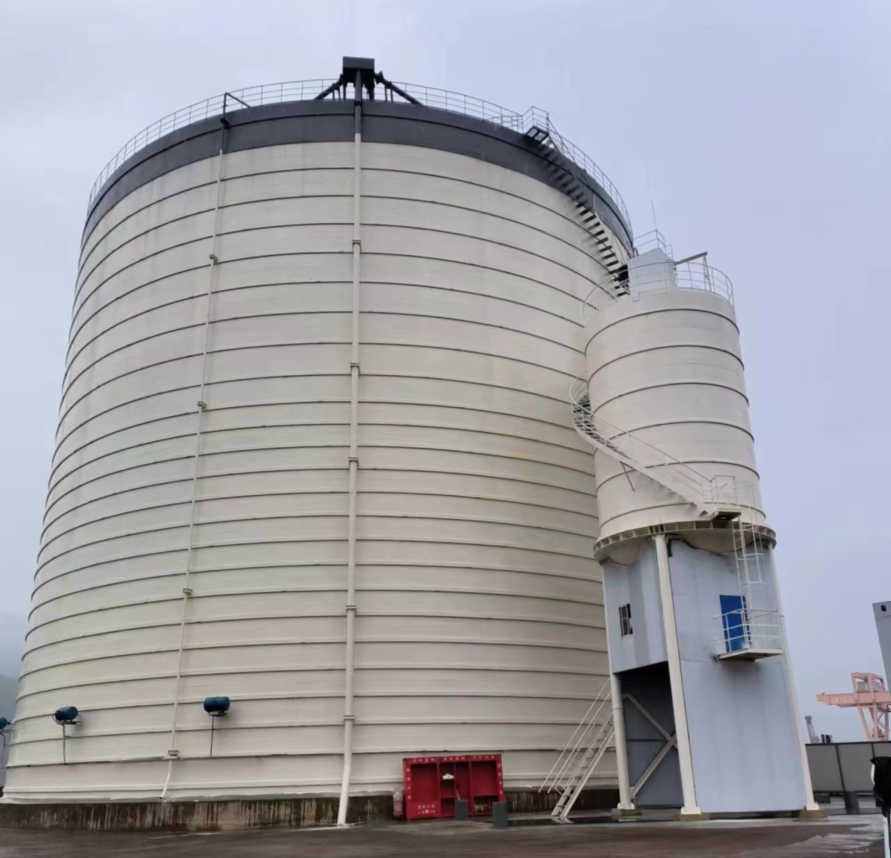 湛江10万吨水泥钢板库